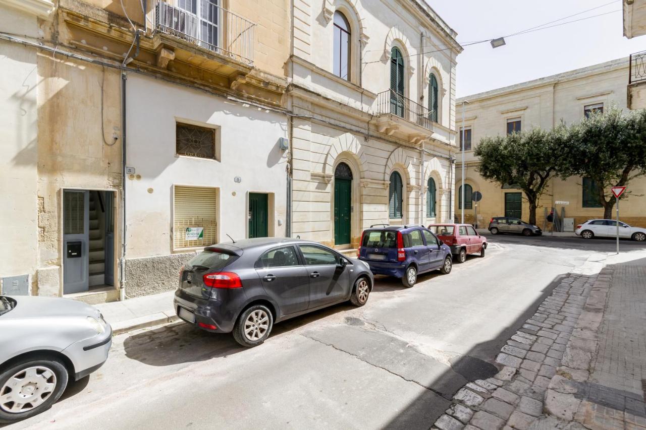 Lecce Center Charming Flat With Terrace Exterior foto